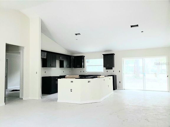 2nd image of 15430 NE 51st Pl