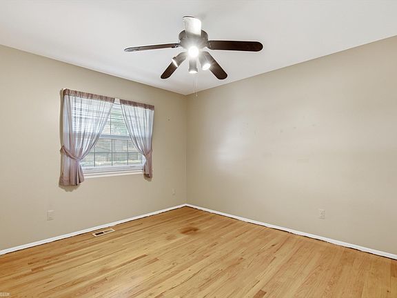 4th image of 11126 Brougham Dr