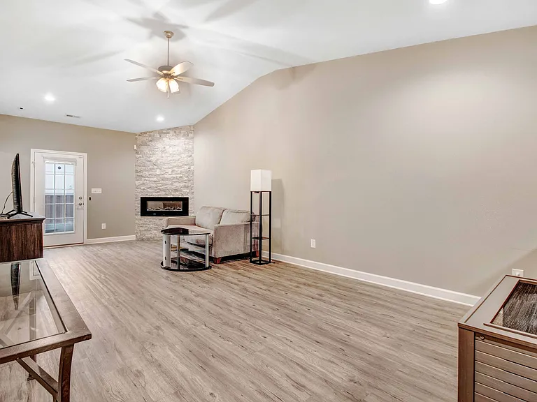 1504 S Taylor St #1 — Photo 9