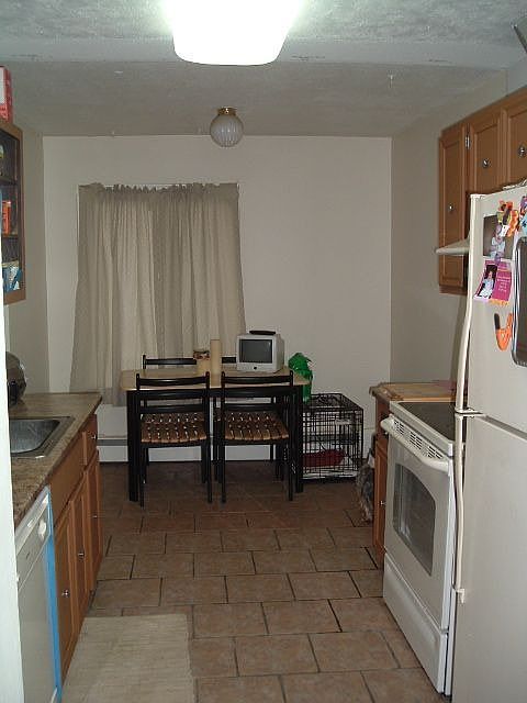 Kitchen-View2