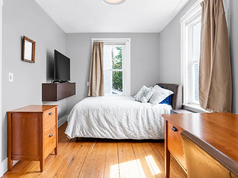 246 Cypress St #4 — Photo 15