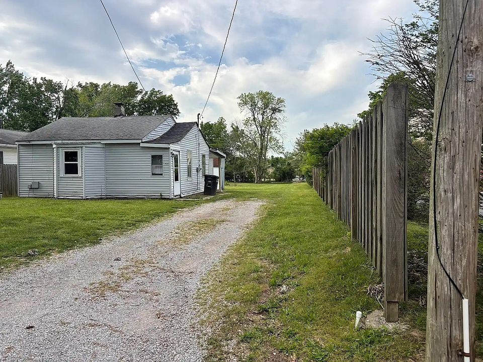 1st image of 1802 Old West Main St