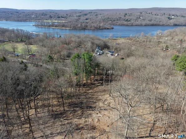 94 Injun Hollow Road, Haddam, CT 06424