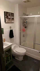 Rented by Cezanne Outlet LLC