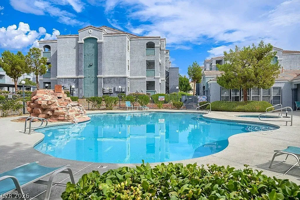 6955 North Durango Drive Unit 3081 — Photo 2