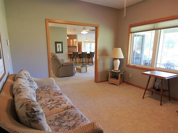 2nd image of 2592 Eagle Ave