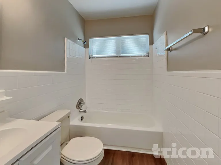 1604 Clark St — Photo 14