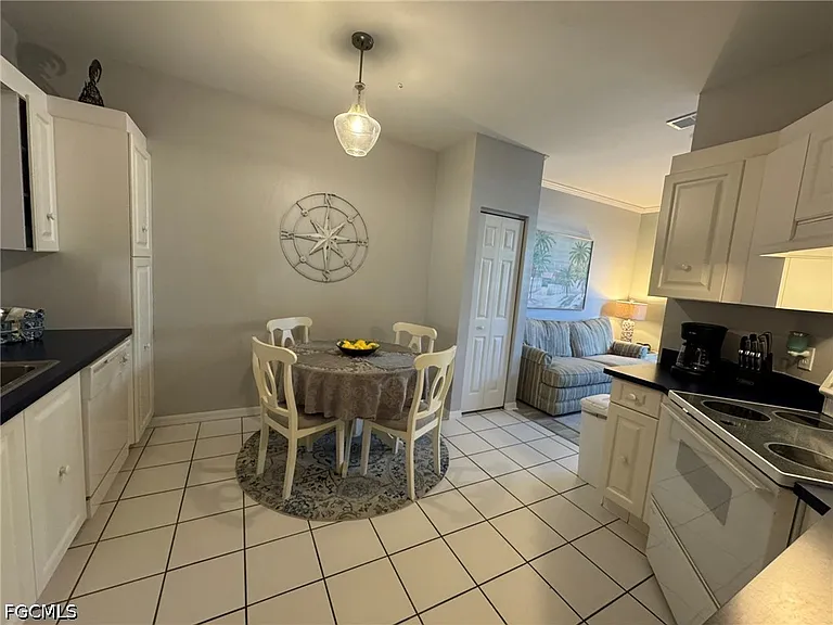 14980 Vista View Way #202 — Photo 7