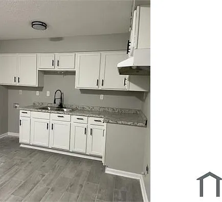 4 bed, 1200 sqft, $1,395 — Photo 2