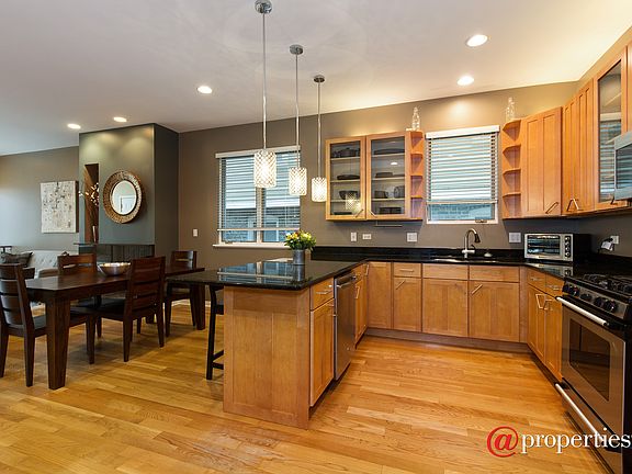 Kitchen/Dining