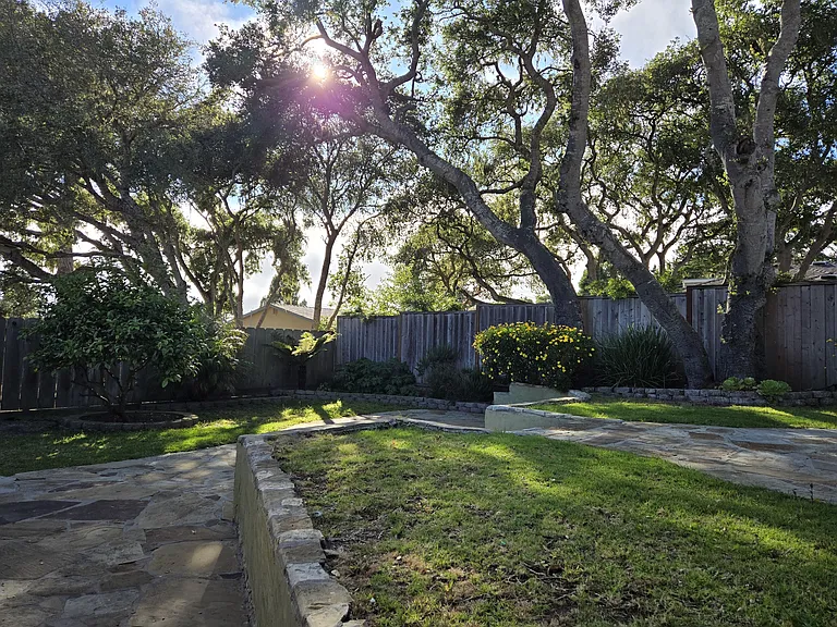 1318 Funston Ave — Photo 2