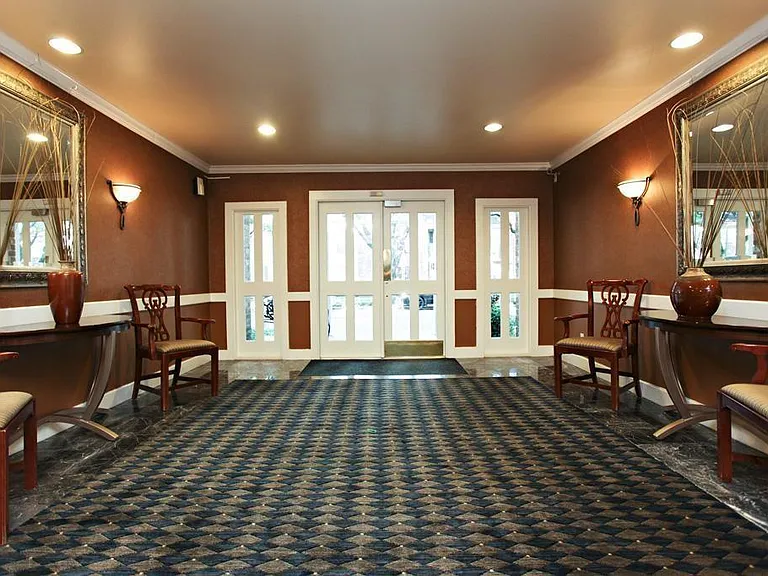 361 N Post Oak Ln #241 — Photo 14