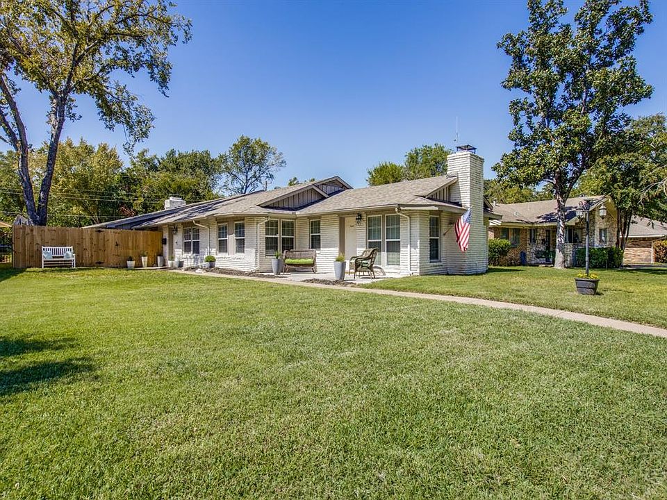1st image of 1709 Esquire Pl
