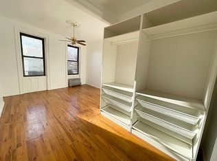 151 Newton St #3R, Brooklyn, NY 11222
