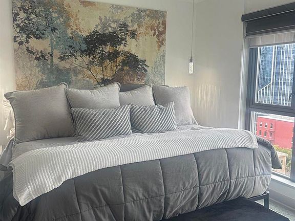 2nd image of 575 6th Ave Unit 905