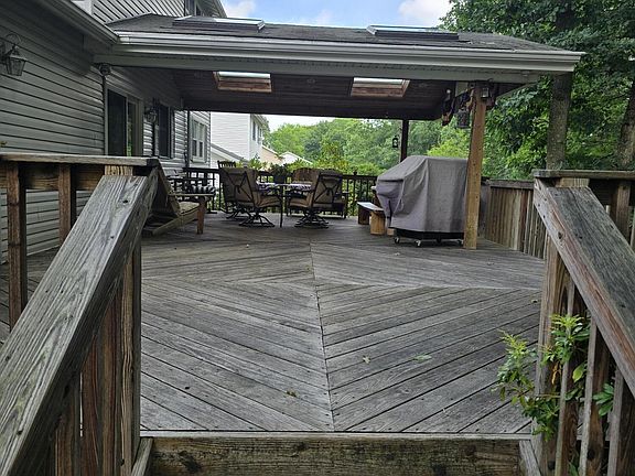 3rd image of 231 Virginia Ln