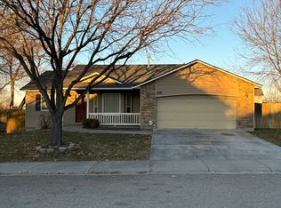 3812 E Thousand Springs Ct, Nampa, ID 83686
