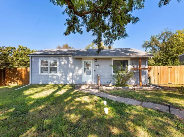 108 SE 8th St, Newton, KS 67114