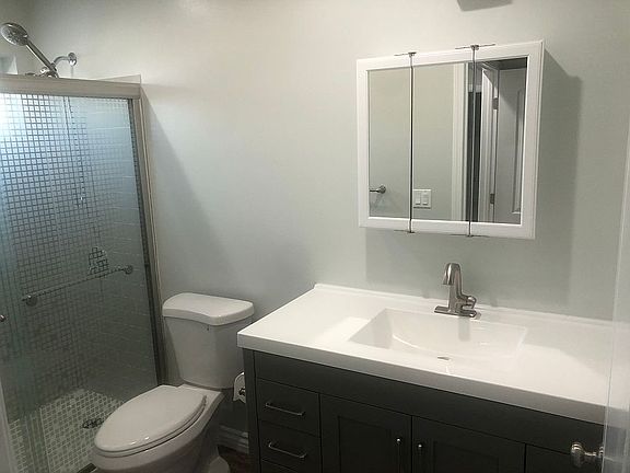 5th image of 509 N Curson Ave #1