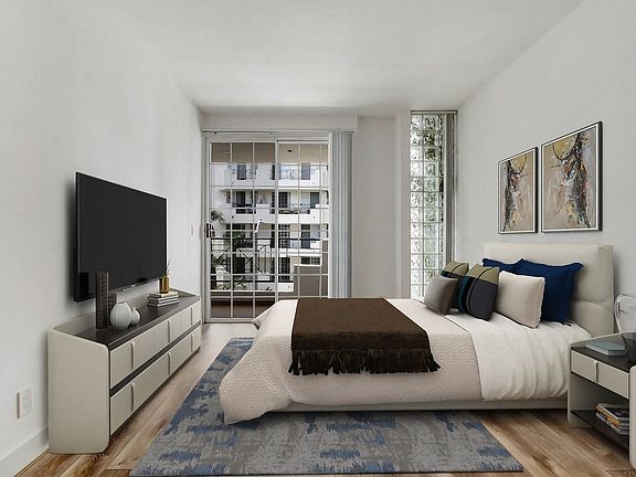 5th image of 310 S Swall Dr #Penthouse 4
