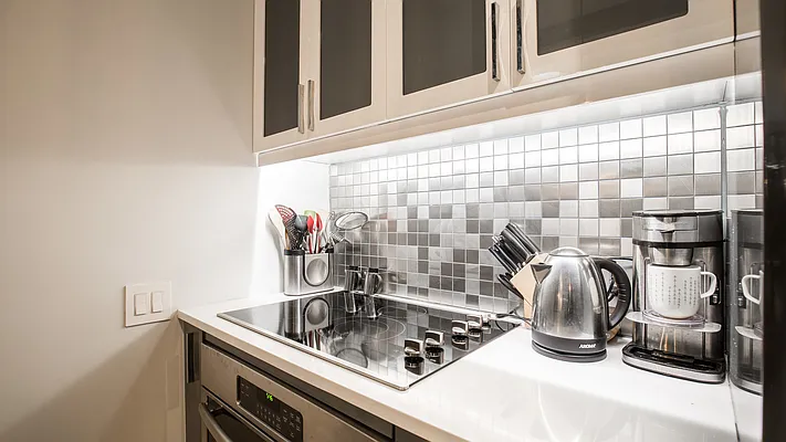 Rented by Nooklyn NYC LLC | media 23