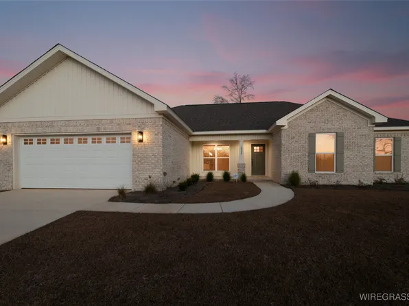 213 Brookstone Dr, Enterprise, AL 36330