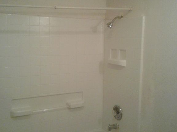 4th image of 243 Nelson Ave