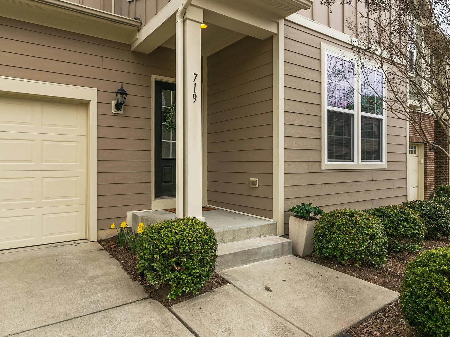719 Transom View Way - 1 — Photo 2