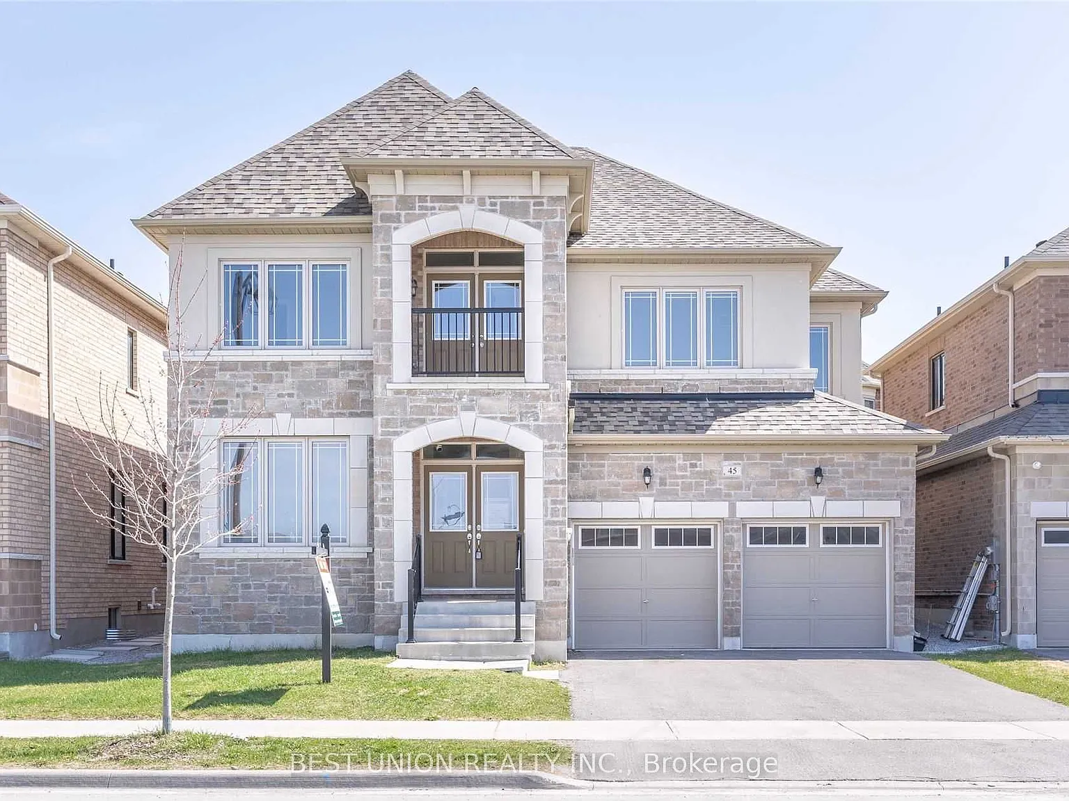6 bed, $4,100 — Photo 1