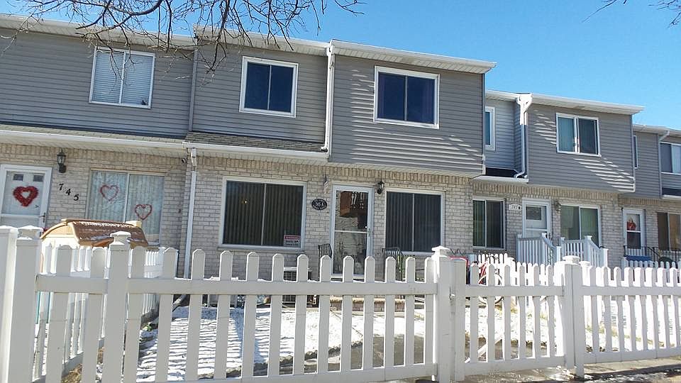 1st image of 745A Ramona Ave