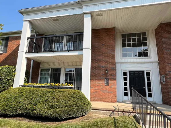 1259 Woodbridge St, Saint Clair Shores, MI 48080