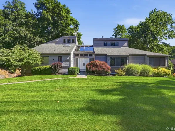 1 Kings Grant Way, Briarcliff Manor, NY 10510