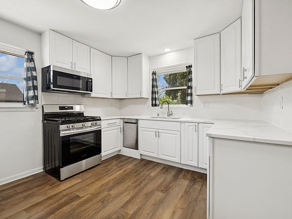 4th image of 7514 W Everell Ave