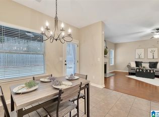 1037 Merion Dr, Calera, AL 35040