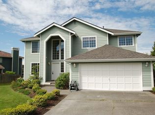 2102 Ridge Ln NE, Tacoma, WA 98422
