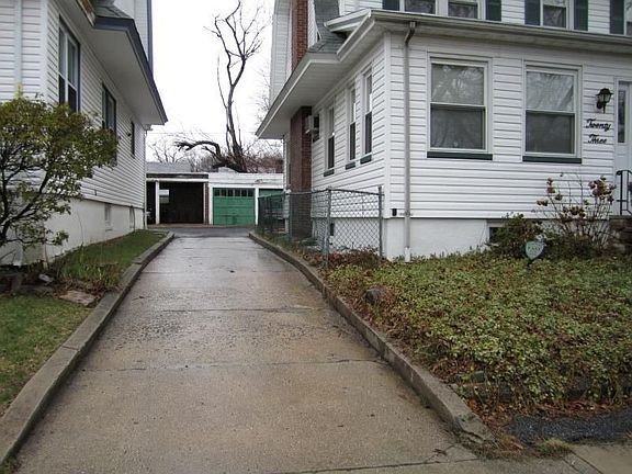 3rd image of 23 Boyden St