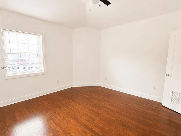 1440 Pennsylvania Ave #3 — Photo 8