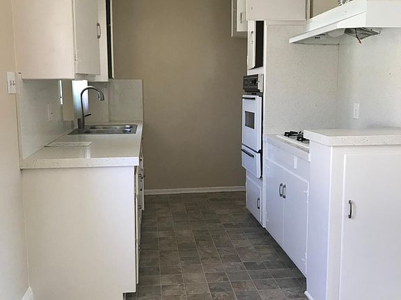 3rd image of 122 E Buckthorn St APT 12