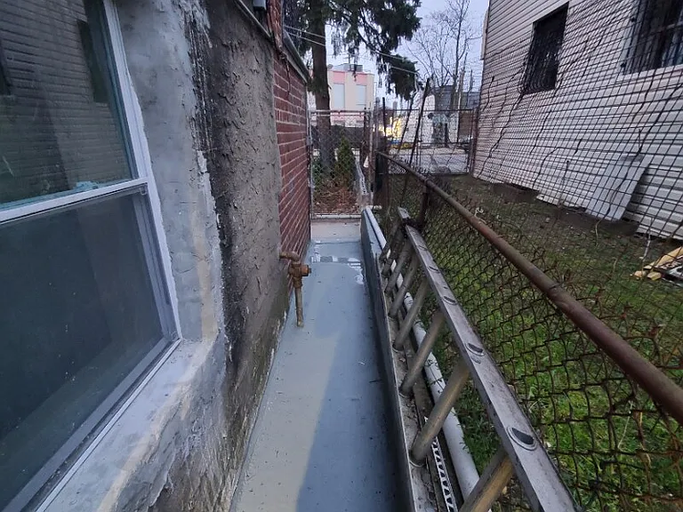 3180 Fish Ave #1 — Photo 7
