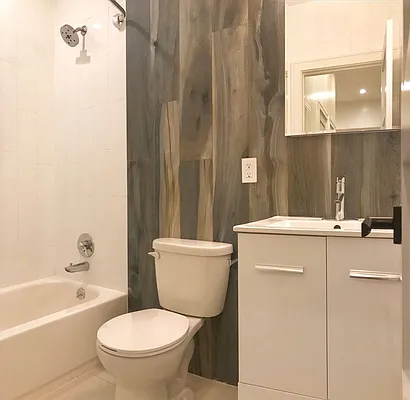 Rented by Zjama Realty Corp | media 32