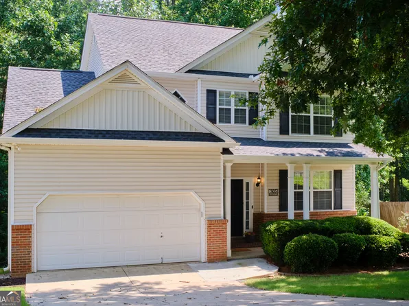 305 Penfield Cir, Sugar Hill, GA 30518