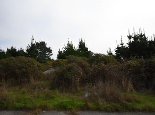 28 Coral Point, Whitethorn, CA 95589