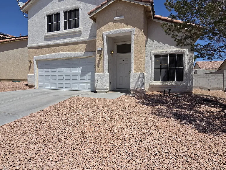 3114 Crownline Ct — Photo 2