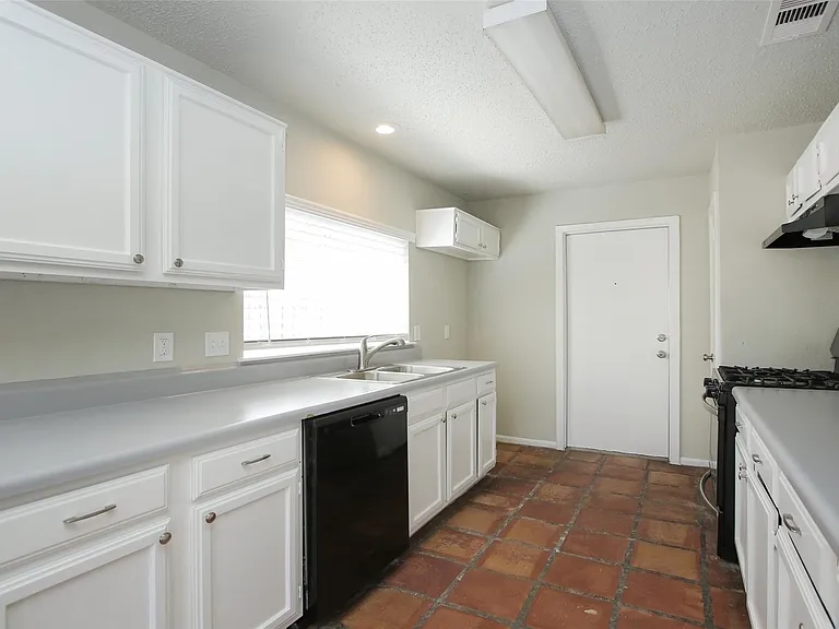 13303 Hampton Falls Dr — Photo 17