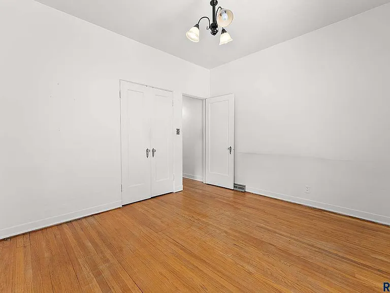 1817 S 5th Ave — Photo 12