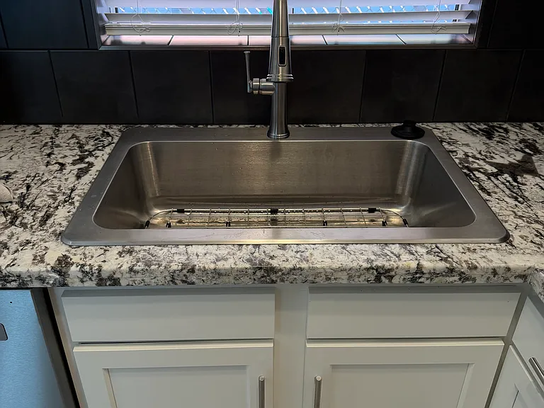 1042 E Water St #1042 — Photo 5