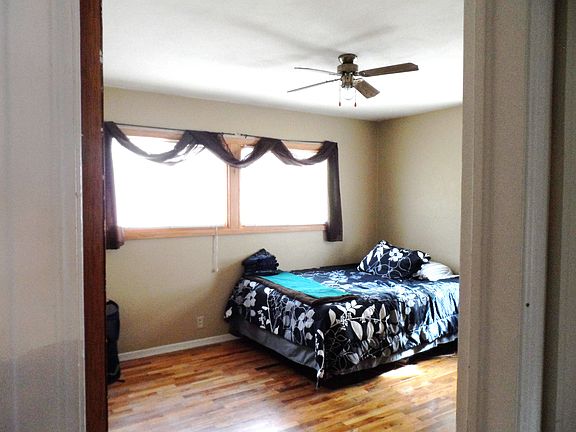 4th image of 1520 Ord St