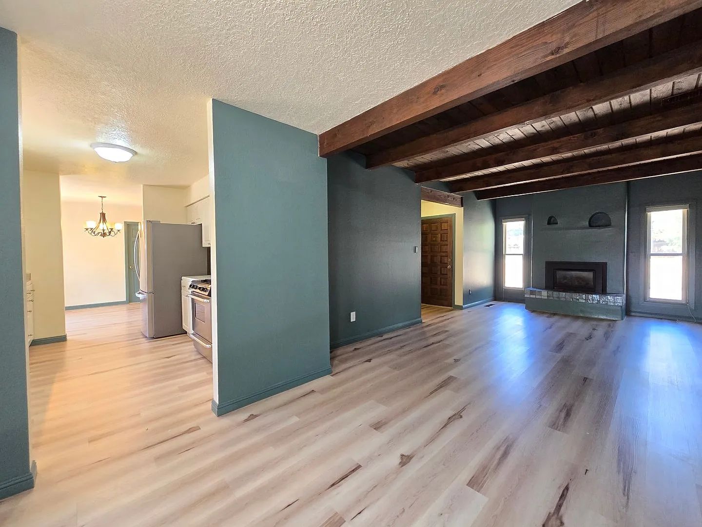 3004 Plaza Blanca — Photo 3