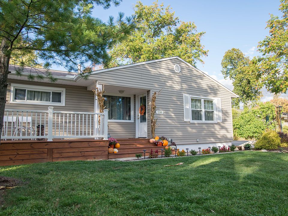 1st image of 21148 Willow Ln