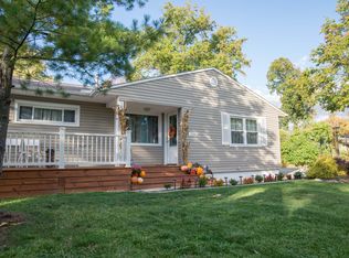 21148 Willow Ln, Strongsville, OH 44149